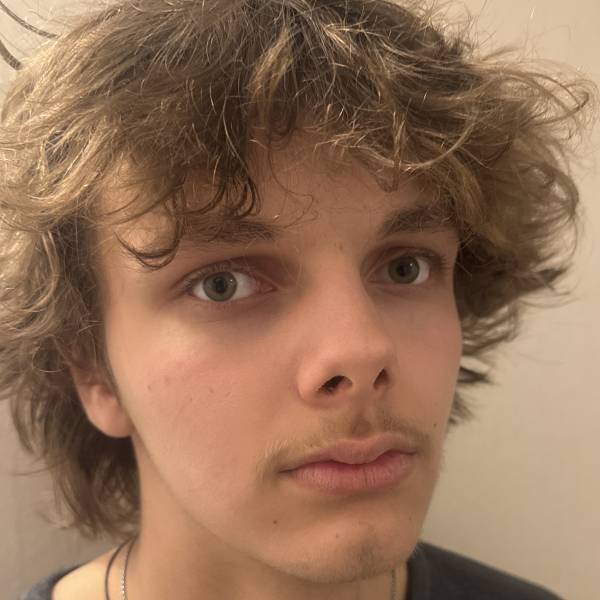 modelka s ID 04018395A8 p016