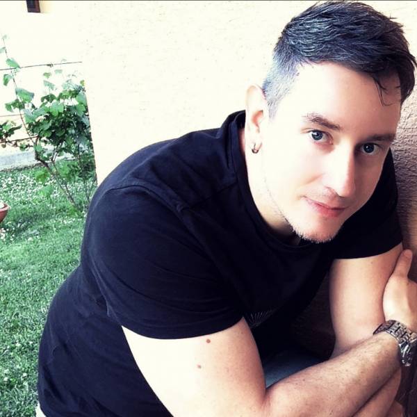 modelka s ID 040194PV8V p019