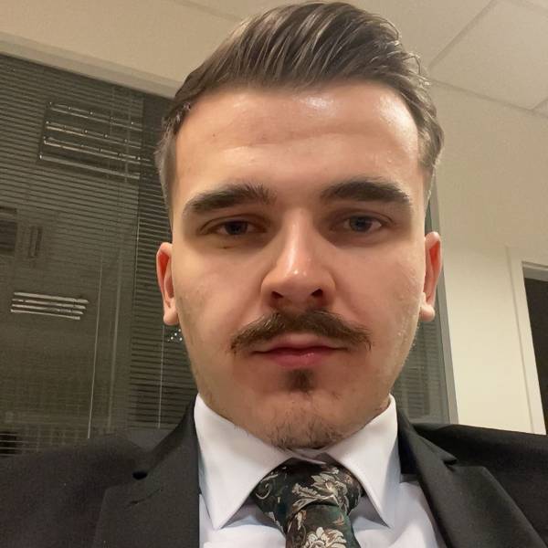 modelka s ID 04019DLFKR p016