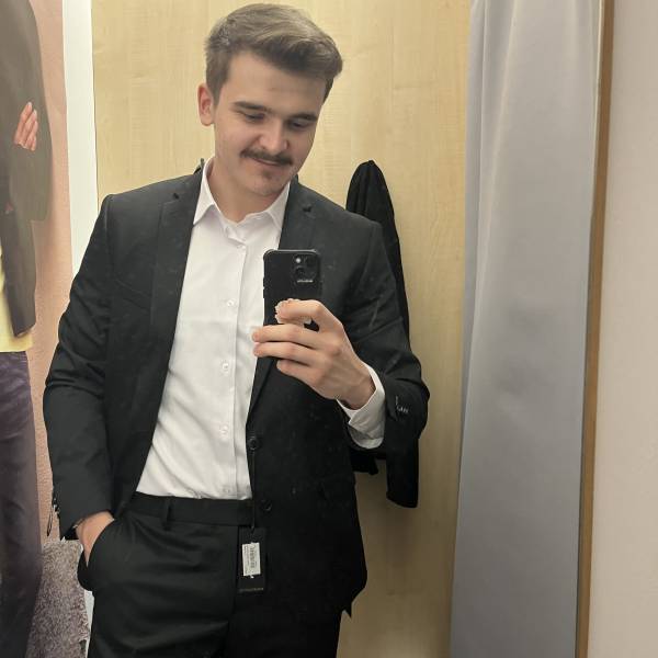 modelka s ID 04019DLFKR p018