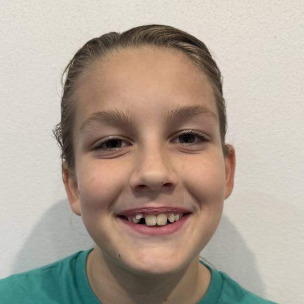 modelka s ID 04019OJHNK p016