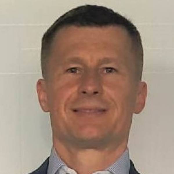 modelka s ID 04019Z2UGU p017