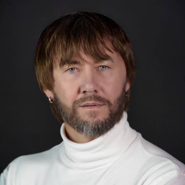 modelka s ID 0401A4QDX8 p016