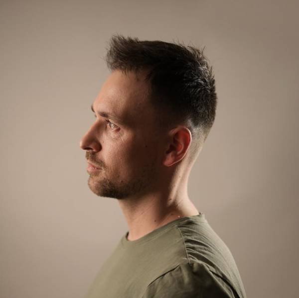 modelka s ID 0401AEYITF p019