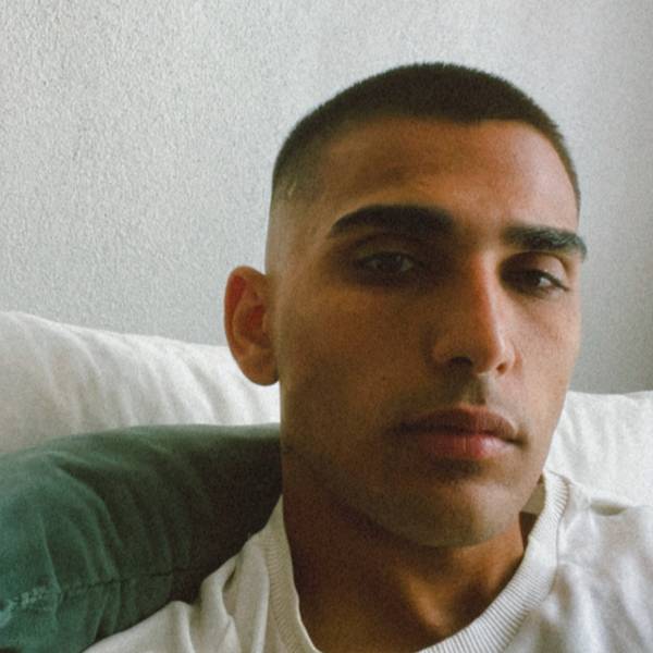 modelka s ID 0401AT7SPT p016