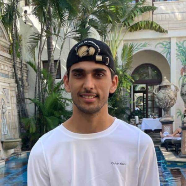 modelka s ID 0401AT7SPT p017