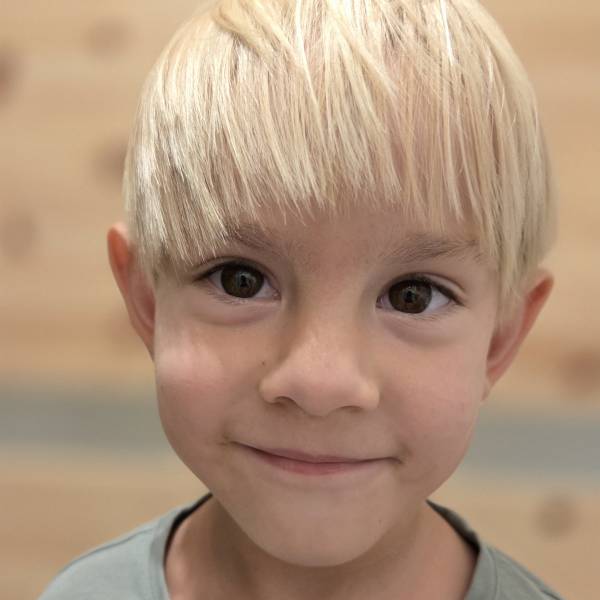 modelka s ID 0401AWSWGF p016