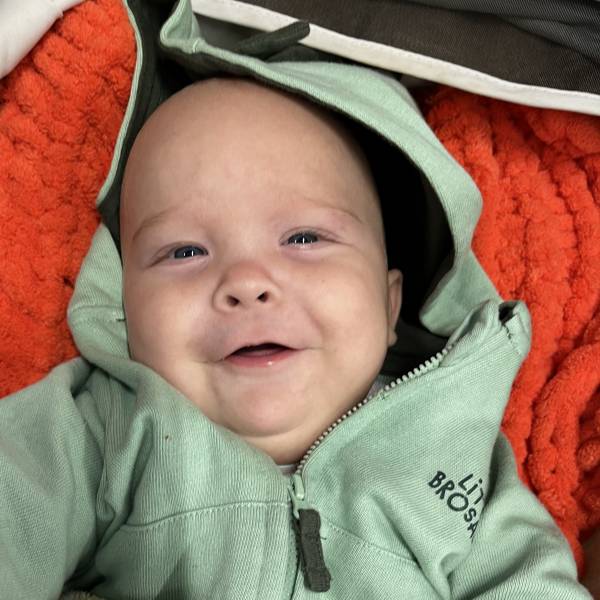 modelka s ID 0401B0UJMA p017