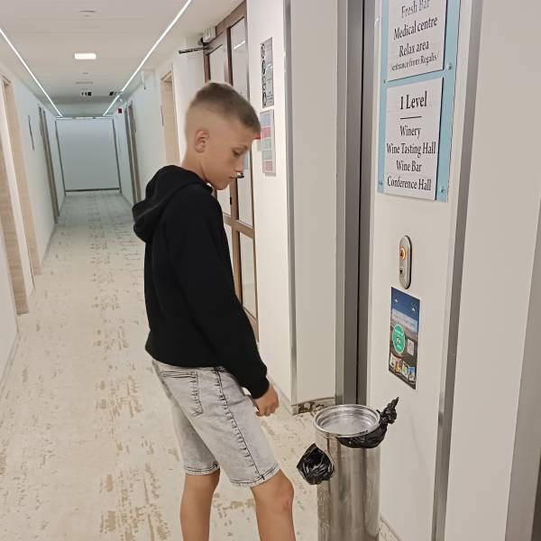 modelka s ID 0401B3RW52 p019