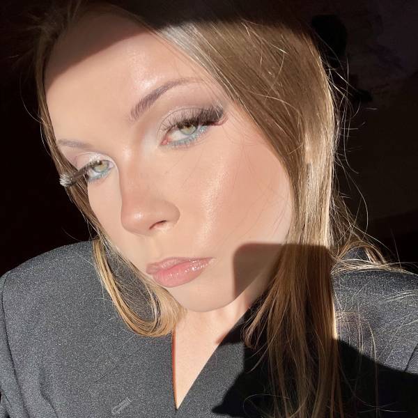 modelka s ID 0401CGZRB5 p016