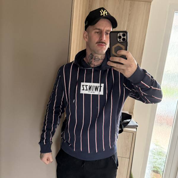 modelka s ID 0401ETA09M p016