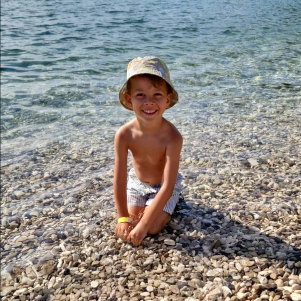 modelka s ID 0401ETNG1X p018