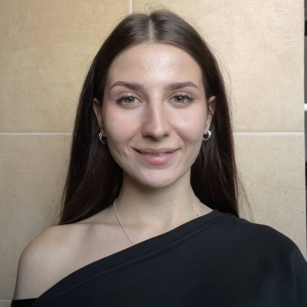 modelka s ID 0401FC2VAY p017