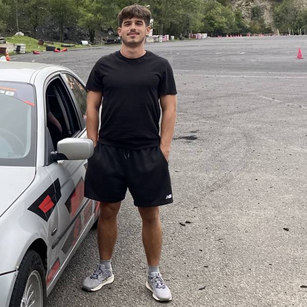 modelka s ID 0401FFKXZW p018