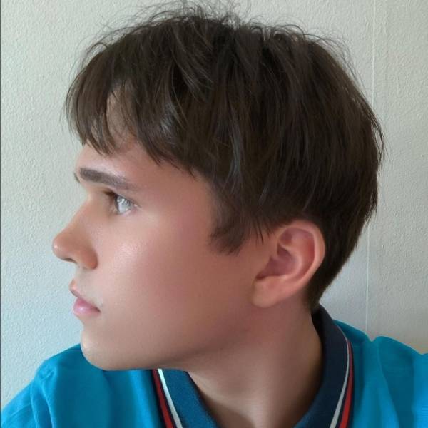 modelka s ID 0401FXRYJ5 p019