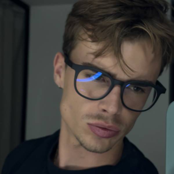 modelka s ID 0401G2B6QB p016