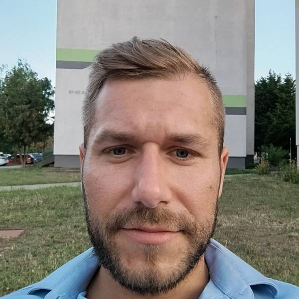 modelka s ID 0401GCY5KD p017