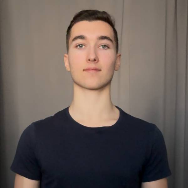 modelka s ID 0401GO1E8Q p017