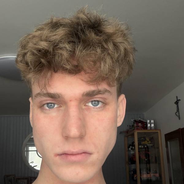 modelka s ID 0401GYOVS1 p016