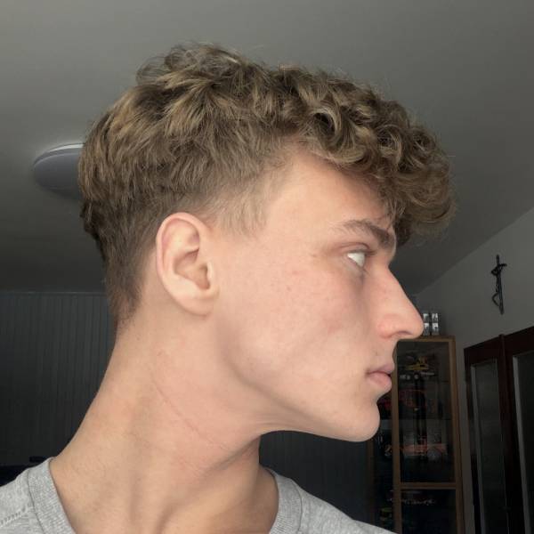 modelka s ID 0401GYOVS1 p019