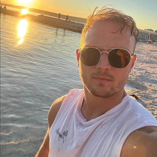 modelka s ID 0401I3MAQP p016