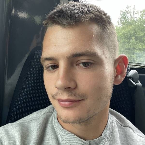 modelka s ID 0401IHMQRG p017