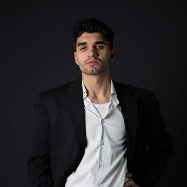 modelka s ID 0401IJC7DQ p016