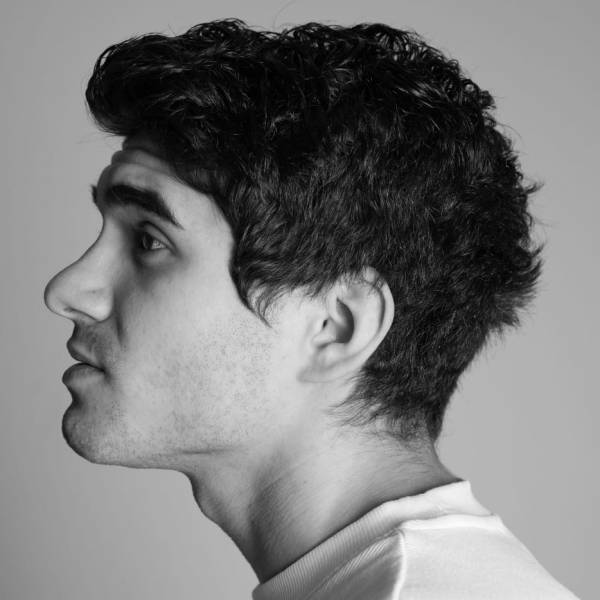 modelka s ID 0401IJC7DQ p019