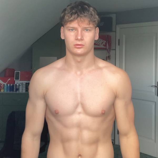 modelka s ID 0401ITYRCQ p018