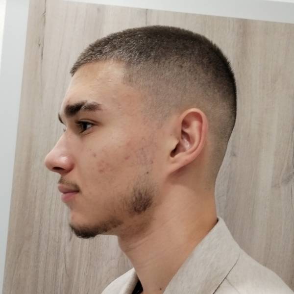 modelka s ID 0401IUBPBZ p019