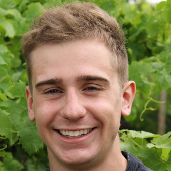 modelka s ID 0401JVEBF1 p017