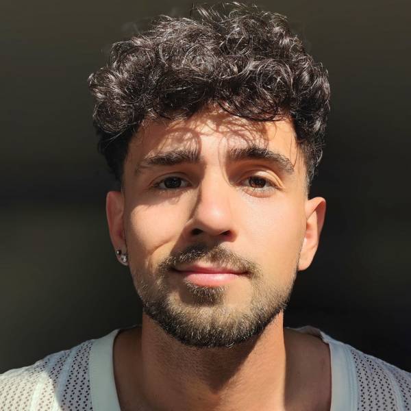 modelka s ID 0401L8Y5NC p017