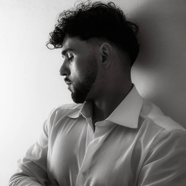 modelka s ID 0401L8Y5NC p019