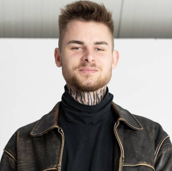 modelka s ID 0401M6QA0F p016