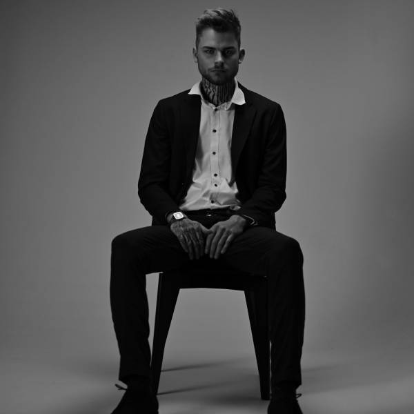 modelka s ID 0401M6QA0F p019