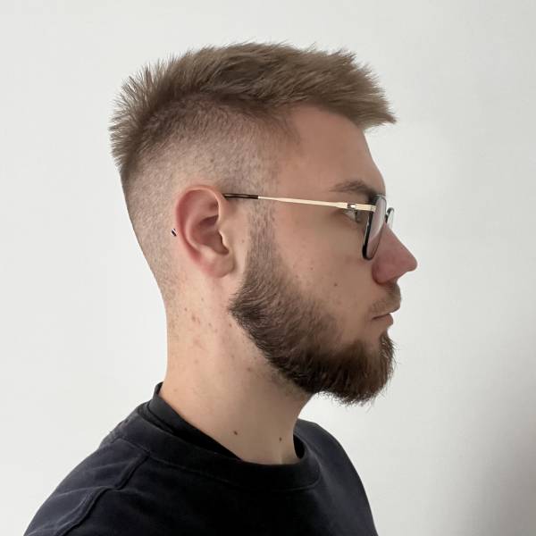 modelka s ID 0401NV0W99 p019