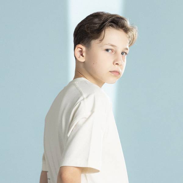 modelka s ID 0401OA1FQA p019