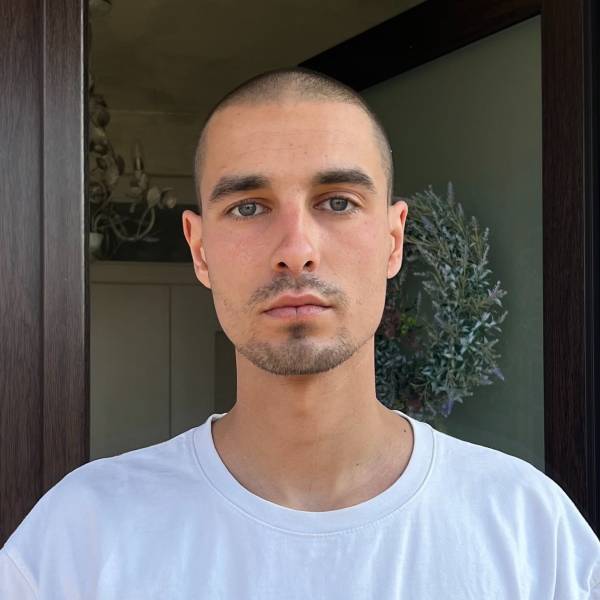 modelka s ID 0401OKKXYB p016