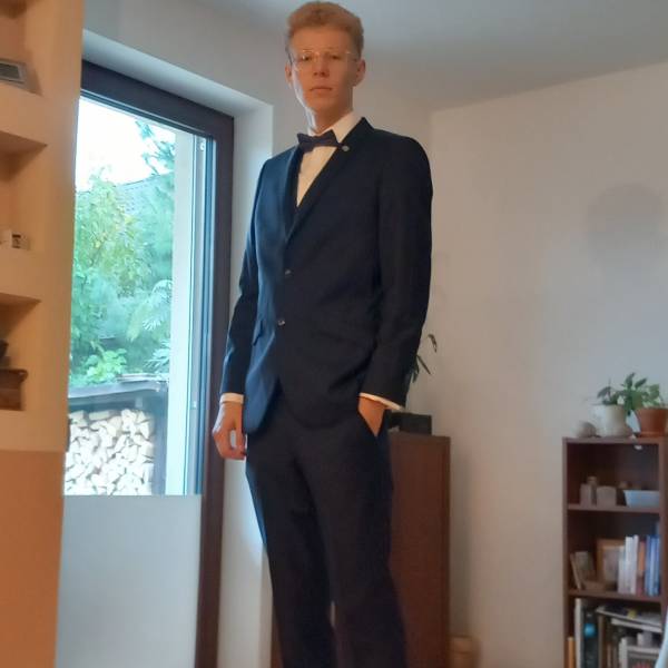 modelka s ID 0401OWR35M p018