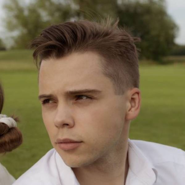 modelka s ID 0401PTRDRT p019