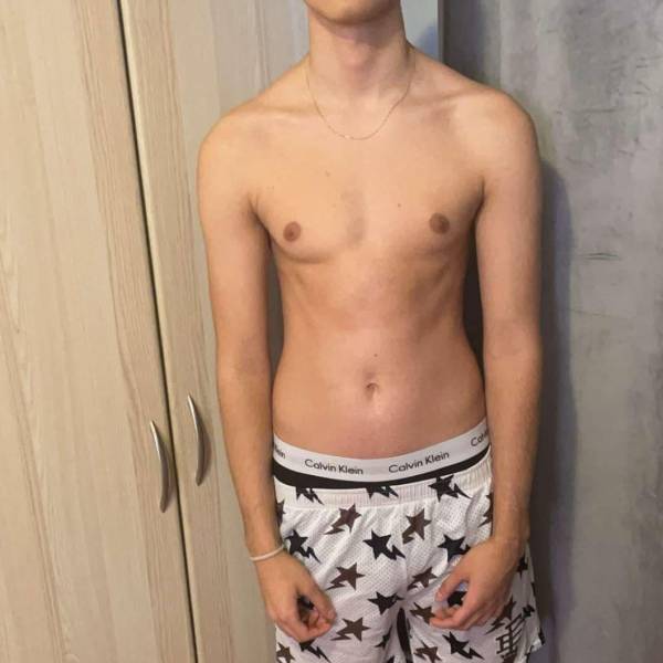 modelka s ID 0401Q59GZM p018