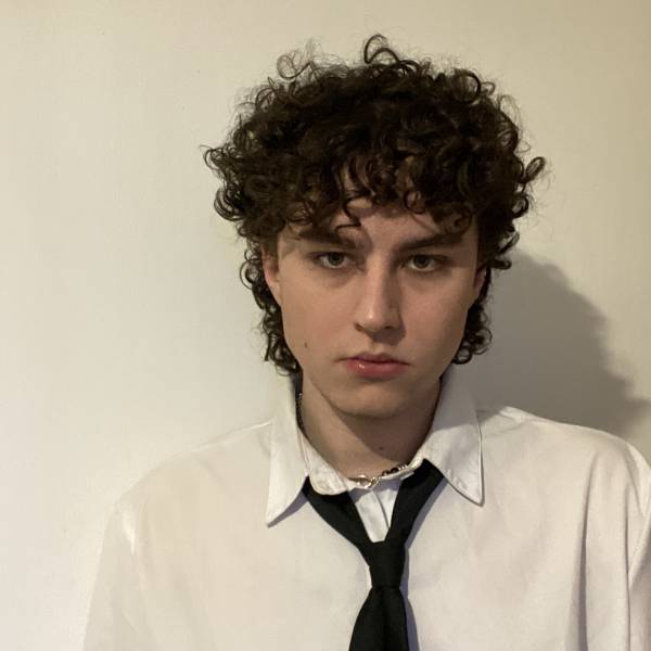 modelka s ID 0401QUE9AY p016