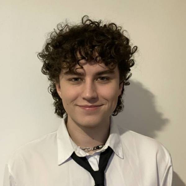 modelka s ID 0401QUE9AY p017