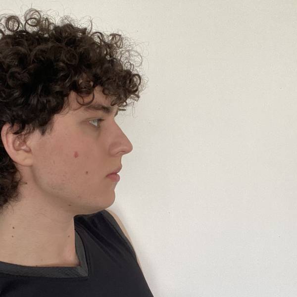 modelka s ID 0401QUE9AY p019