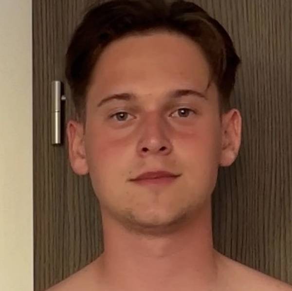 modelka s ID 0401SAJBLU p016