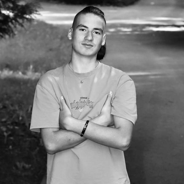 modelka s ID 0401SNKW9Y p017