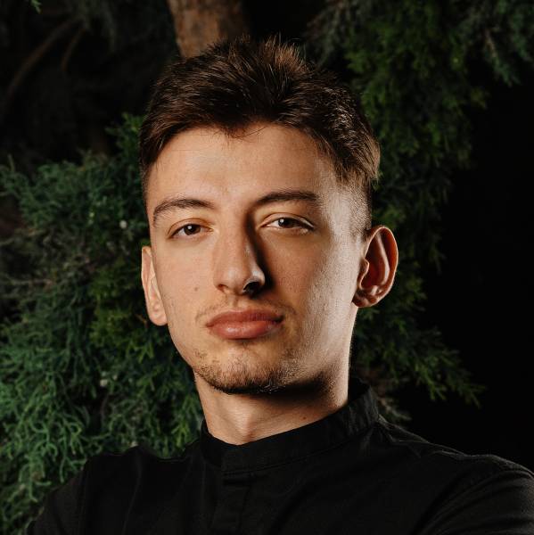 modelka s ID 0401UE9JE9 p016