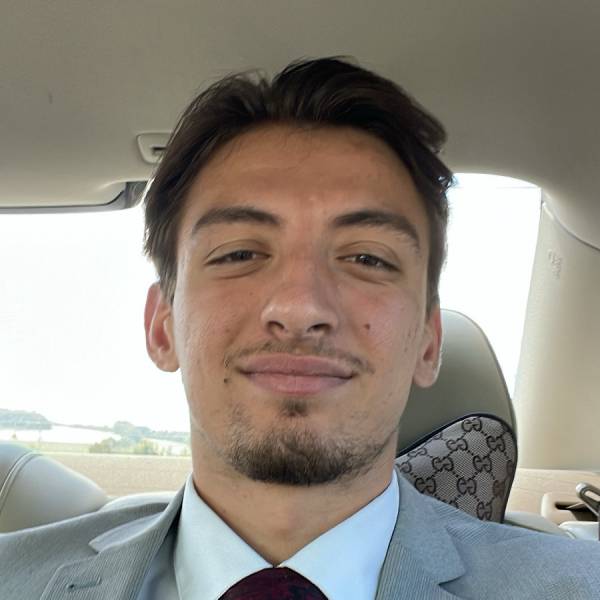 modelka s ID 0401UE9JE9 p017