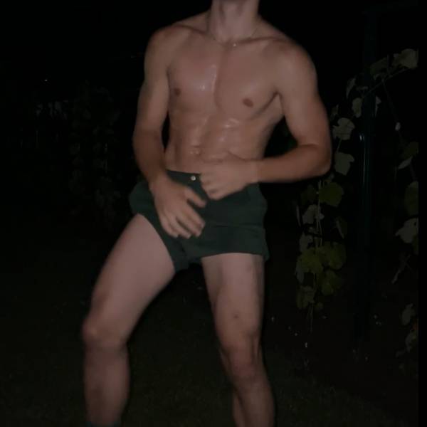 modelka s ID 0401V19R9R p018