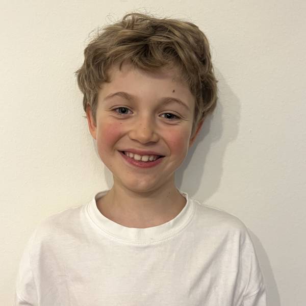 modelka s ID 0401VH5JFA p017